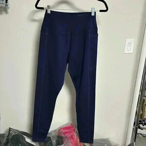 Workout leggings with pocket